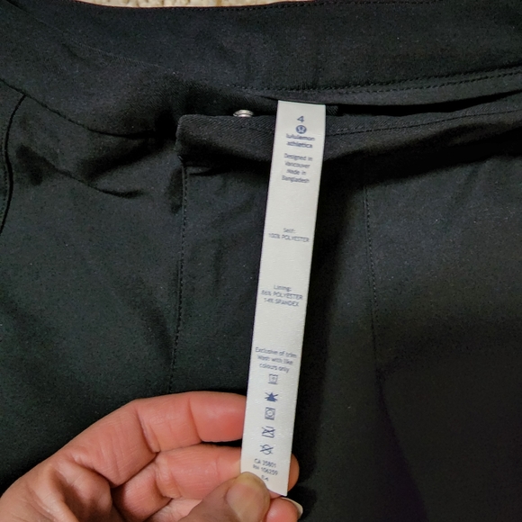 Lululemon Long Story Short Shorts Black Pleat Size 4 NWT - Picture 3 of 10